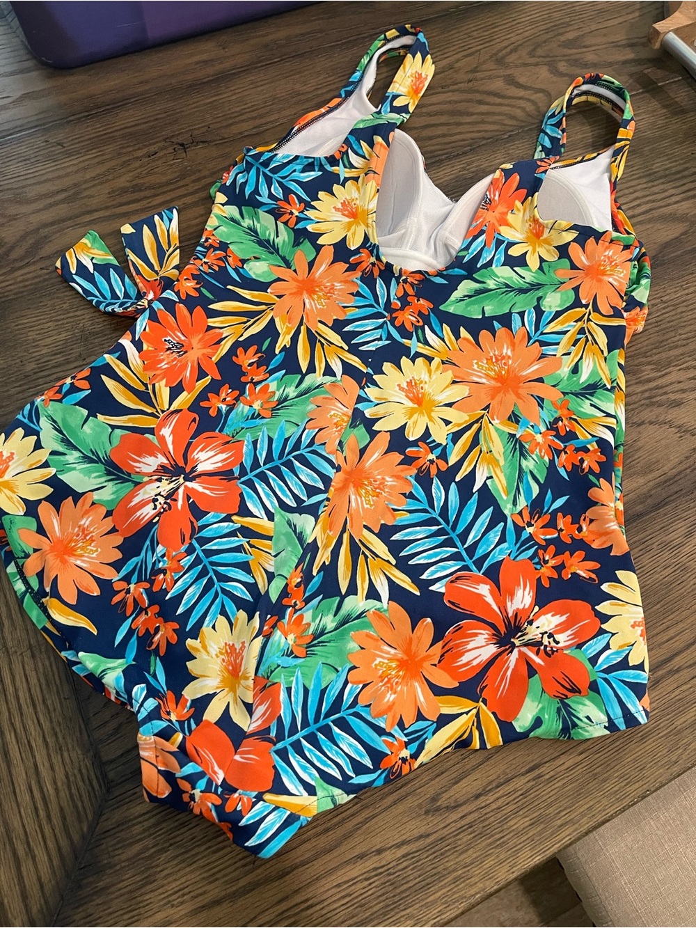 Plus Size Tropical Floral Tankini Swimsuit in Navy & Orange - Picture 5 of 12